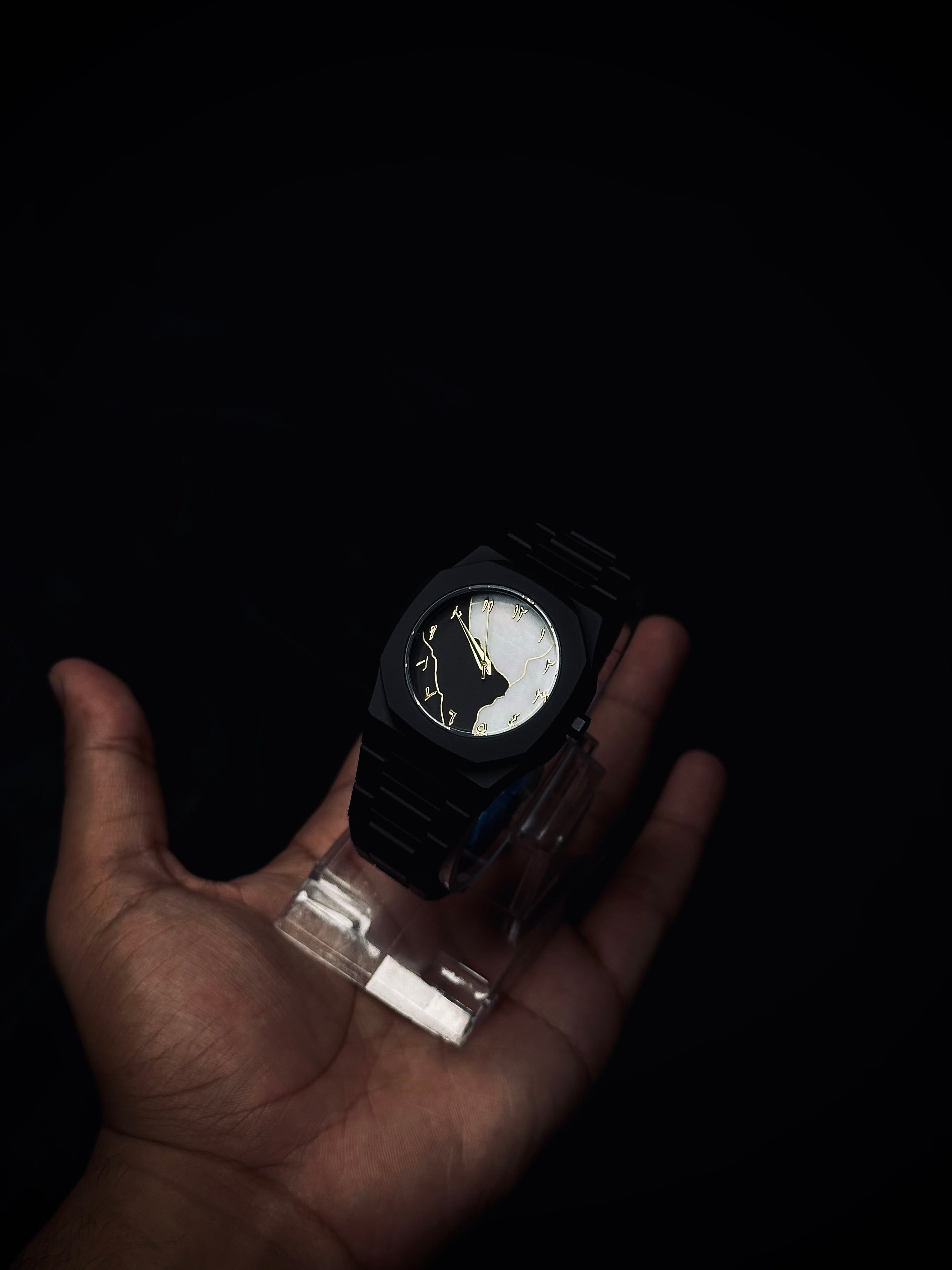 Arabic Aura Watch